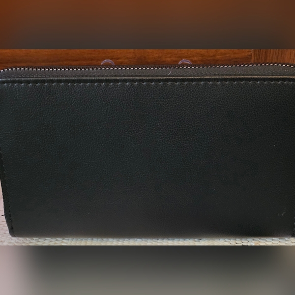 Ed Hardy Black Heart Design Women's Bag - Picture 2 of 6